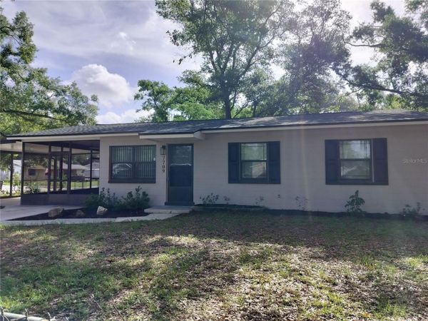 7709 DOWNING CIRCLE , TAMPA, FL 33610