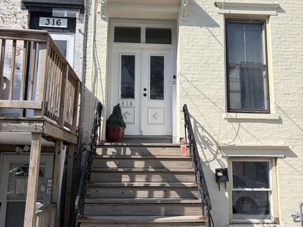318 1st Street, Albany, NY 12206