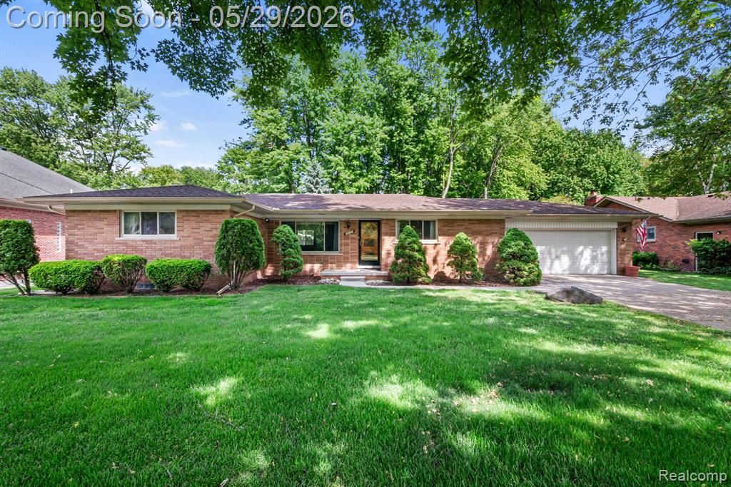 38230 Chartier Street, Harrison Township, MI 48045 Main Photo