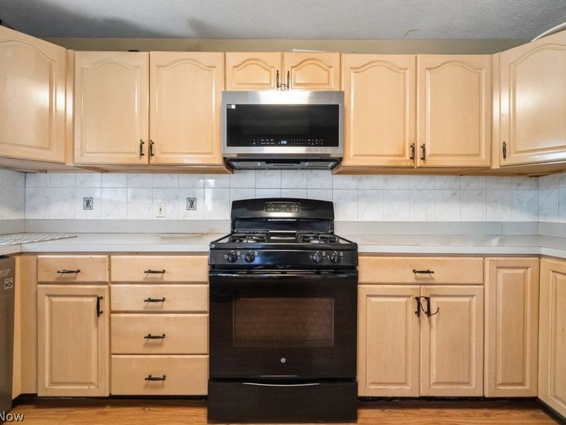7322 Lexington Avenue, Cleveland, OH 44103 Photo 10