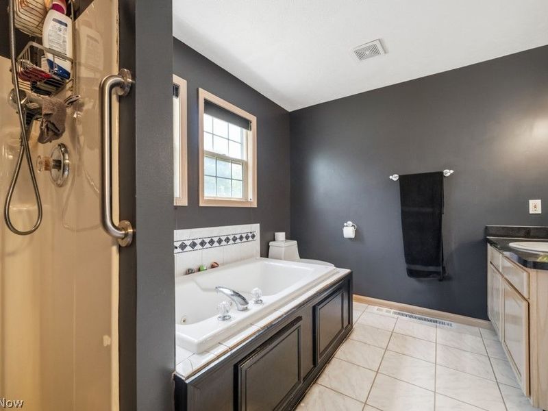 7322 Lexington Avenue, Cleveland, OH 44103 Photo 18