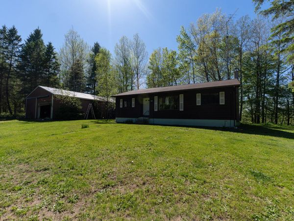 1583 N Dennis Road, Ludington, MI 49431