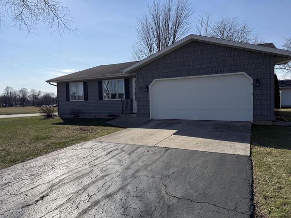 15 Heritage LANE, Unit 10, Fond Du Lac, WI 54935