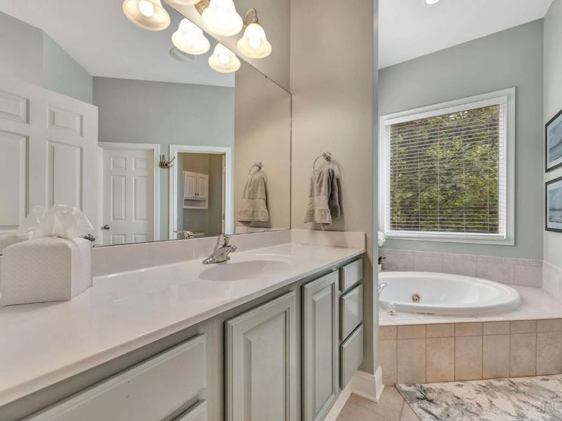145 Hunter Woods Drive, Oxford, OH 45056 Photo 17