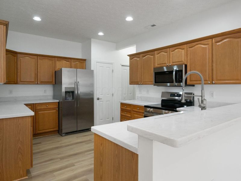 4381 Bridgeside Place , Unit 21, New Albany, OH 43054 Photo 17