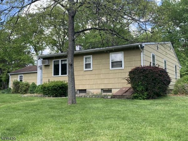 619 Foothill Rd, Bridgewater, NJ 08807