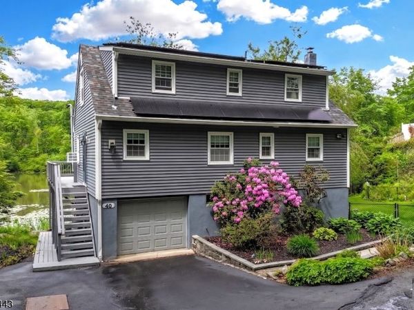 40 Poplar Grove Ter, West Milford, NJ 07480