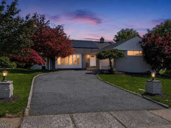32 Brantwood Pl, Clifton, NJ 07013