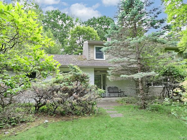 8 Swallow Avenue , Spring Valley, NY 10977