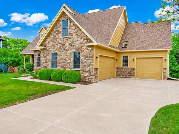 905 Timberline Drive, Polk City, IA 50226