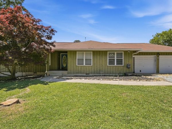 936 Cowboy Sams Drive, Trenton, GA 30752