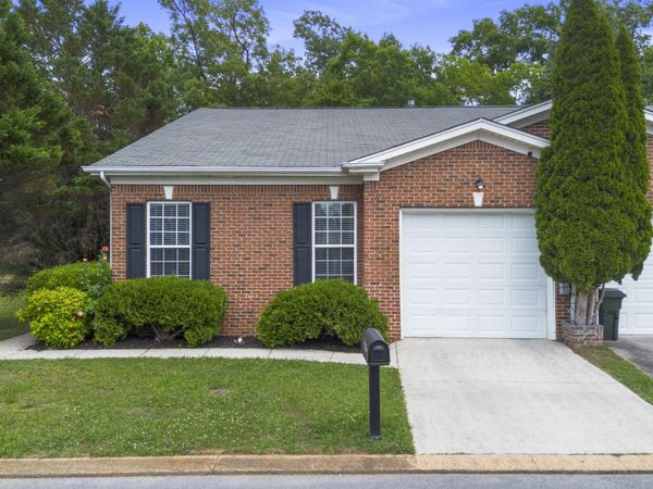1809 Jackson Square Drive , Hixson, TN 37343