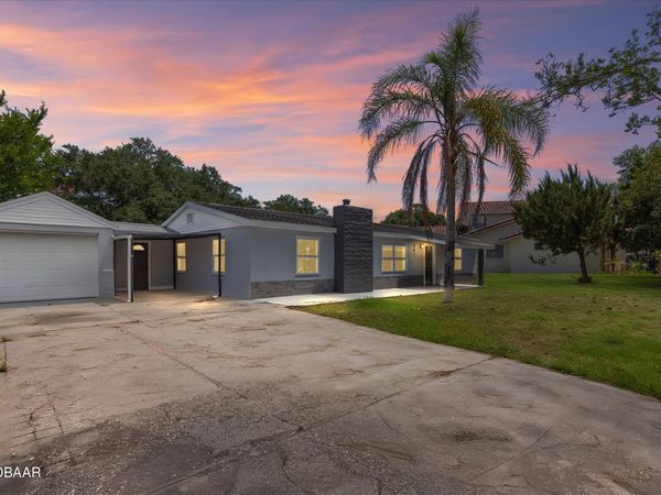 581 Calle Grande Street, Ormond Beach, FL 32174