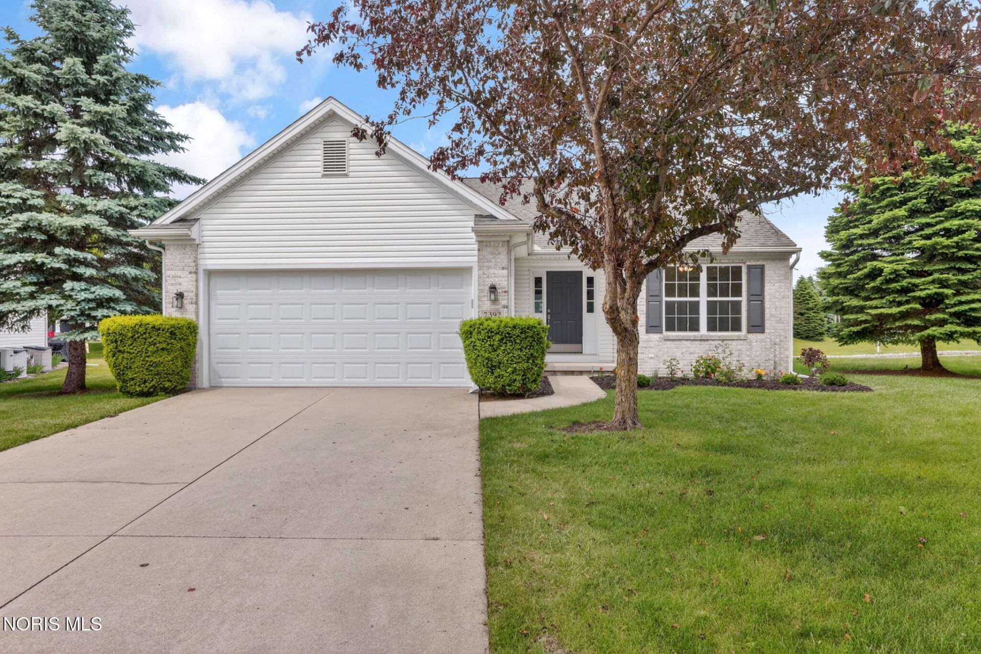 7392 Anchorage Drive, Maumee, OH 43537 Main Photo