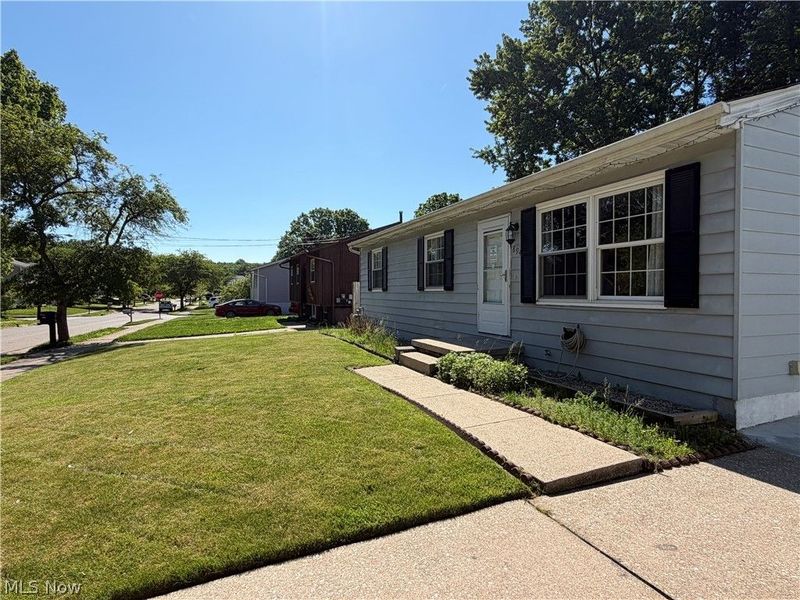 894 Jean Avenue, Akron, OH 44310 Photo 3