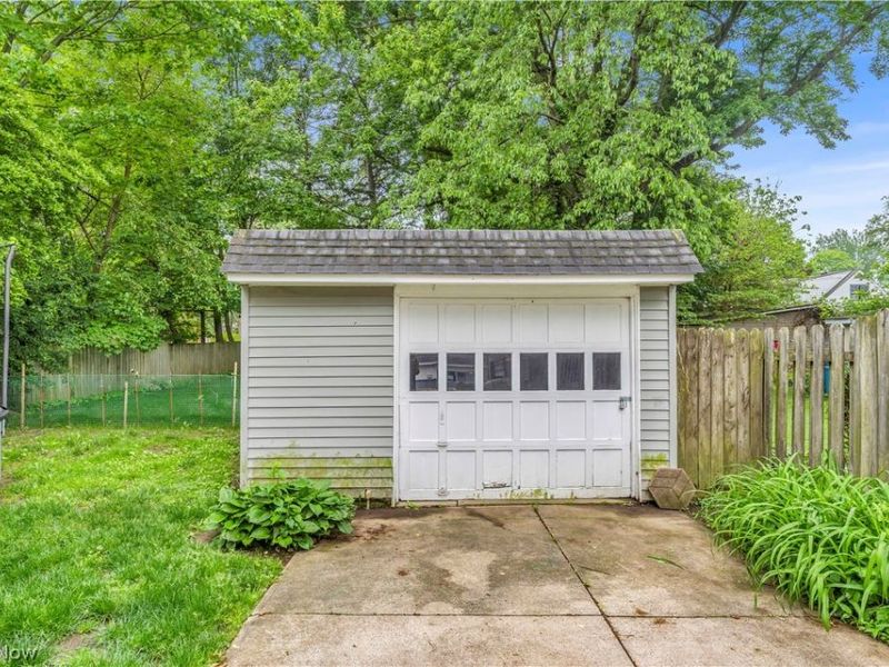 27645 Butternut Ridge Road , North Olmsted, OH 44070 Photo 20