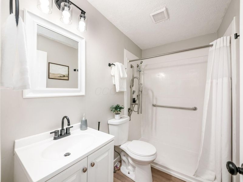 2315 Howey Road, Columbus, OH 43211 Photo 29