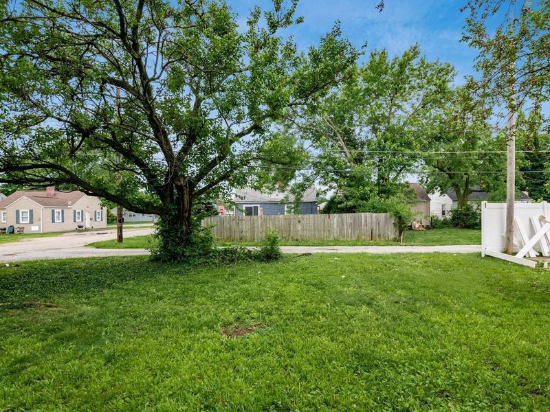 2315 Howey Road, Columbus, OH 43211 Photo 35