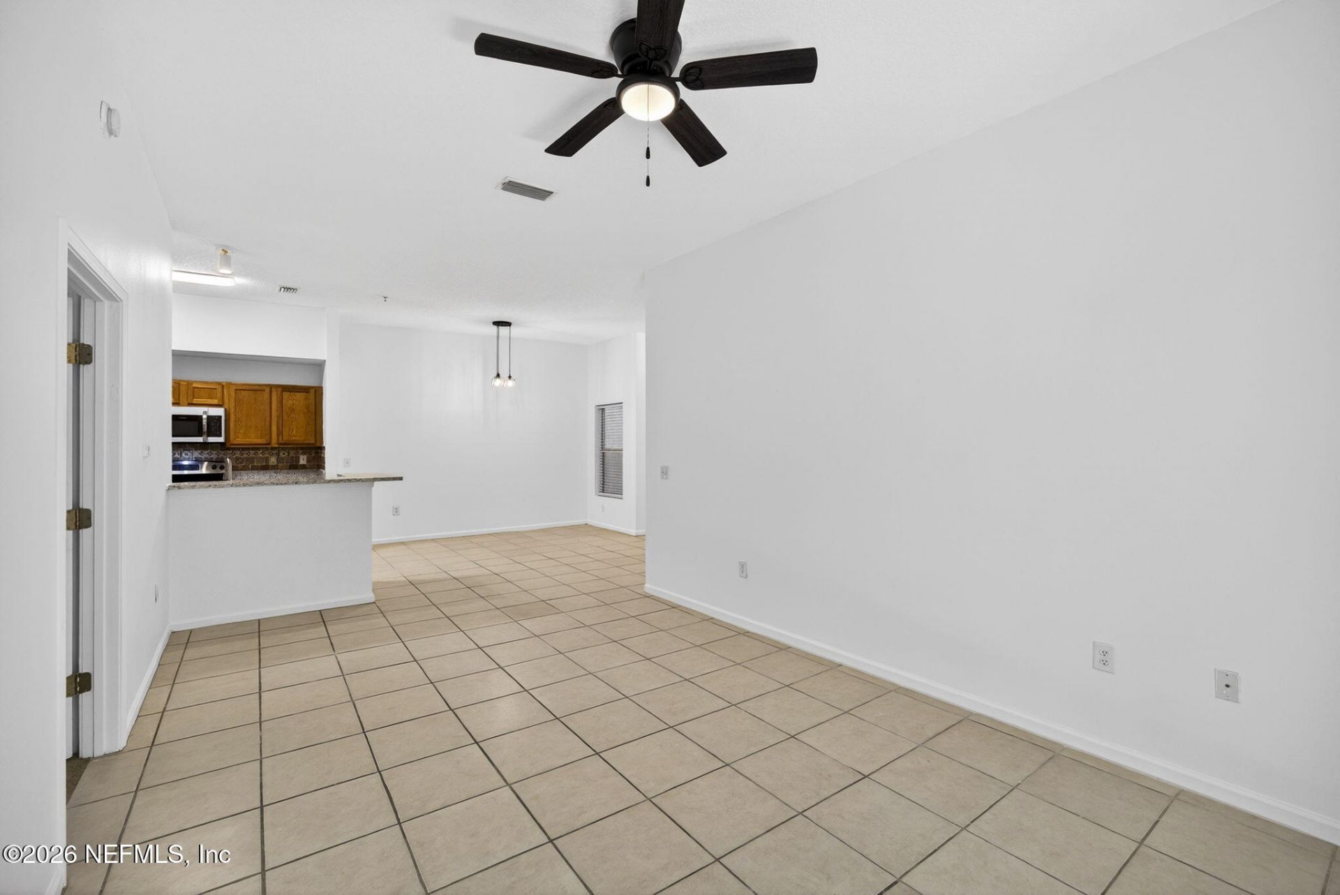 6111 Maggies Circle, Unit 104, Jacksonville, FL 32244 Photo