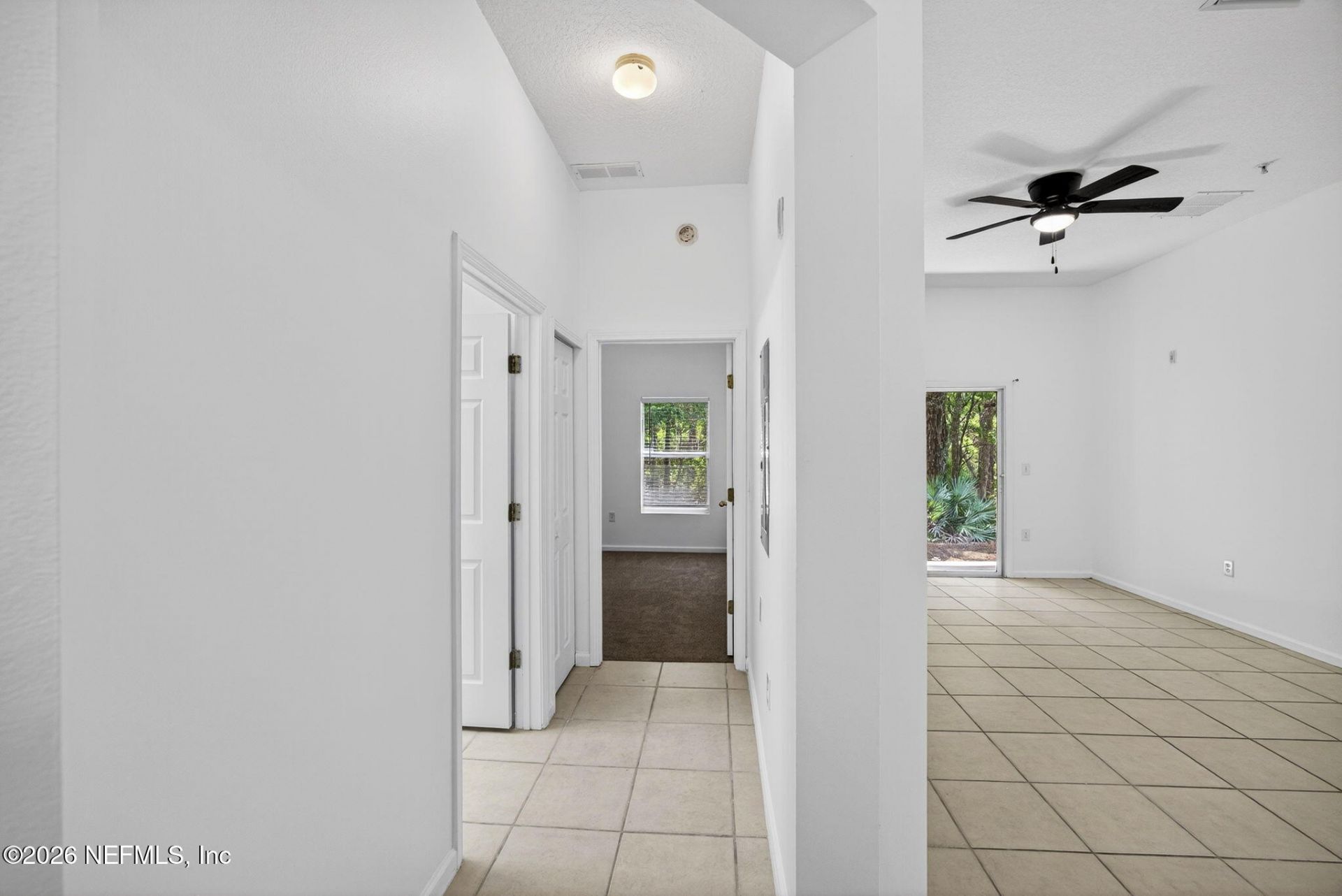 6111 Maggies Circle, Unit 104, Jacksonville, FL 32244 Photo