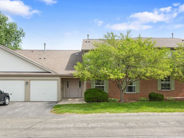 928 N VILLAGE Drive , Unit 2, Round Lake Beach, IL 60073