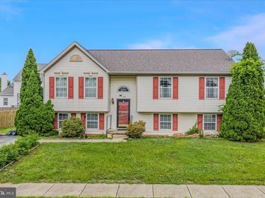 158 WIND SHEAR DRIVE, CHARLES TOWN, WV 25414
