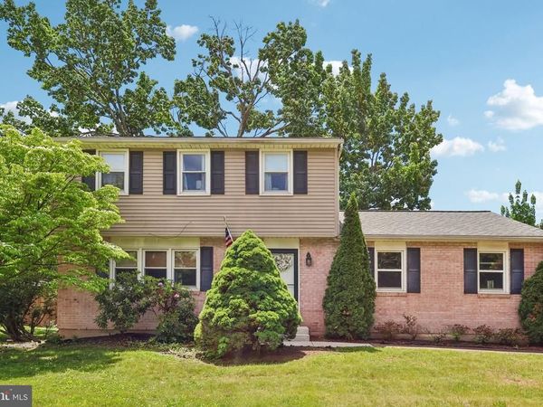 2630 E EAST TEXAS BOULEVARD, ALLENTOWN, PA 18103