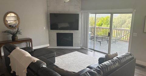 10563 Rock View Ct, Auburn, CA 95602 Photo