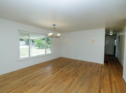 2754 W Swain Rd, Stockton, CA 95207 Photo