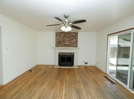 2754 W Swain Rd, Stockton, CA 95207 Photo