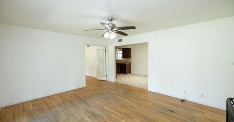 2754 W Swain Rd, Stockton, CA 95207 Photo