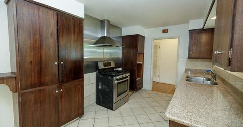 2754 W Swain Rd, Stockton, CA 95207 Photo