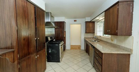 2754 W Swain Rd, Stockton, CA 95207 Photo