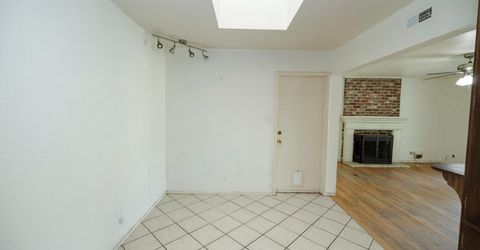 2754 W Swain Rd, Stockton, CA 95207 Photo