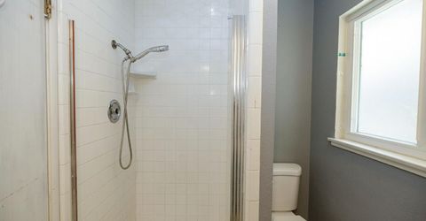 2754 W Swain Rd, Stockton, CA 95207 Photo