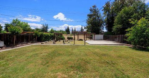 2754 W Swain Rd, Stockton, CA 95207 Photo