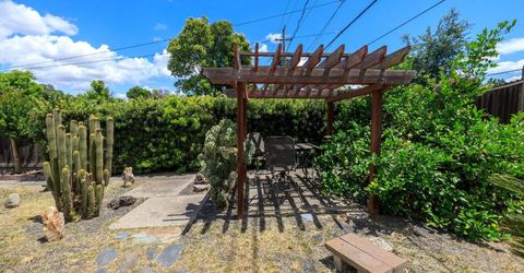 2754 W Swain Rd, Stockton, CA 95207 Photo
