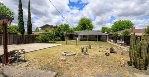 2754 W Swain Rd, Stockton, CA 95207 Photo