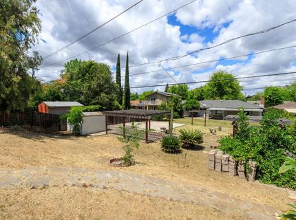2754 W Swain Rd, Stockton, CA 95207 Photo