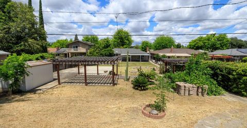 2754 W Swain Rd, Stockton, CA 95207 Photo
