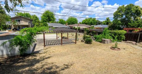 2754 W Swain Rd, Stockton, CA 95207 Photo