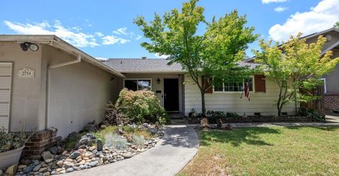 2754 W Swain Rd, Stockton, CA 95207 Photo