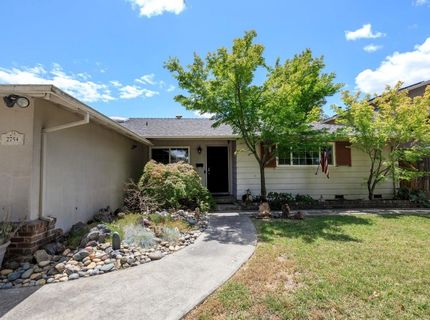 2754 W Swain Rd, Stockton, CA 95207 Photo