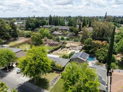 2754 W Swain Rd, Stockton, CA 95207 Photo