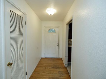 2754 W Swain Rd, Stockton, CA 95207 Photo