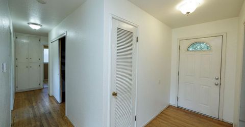 2754 W Swain Rd, Stockton, CA 95207 Photo