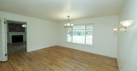 2754 W Swain Rd, Stockton, CA 95207 Photo