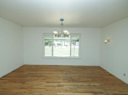 2754 W Swain Rd, Stockton, CA 95207 Photo