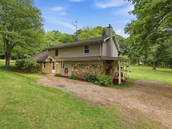 8580 N Riverview Drive, Kalamazoo, MI 49004