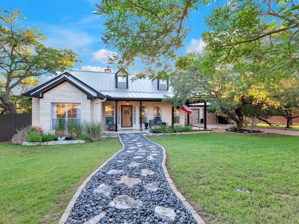 206 S Cowal DR, Spicewood, TX 78669